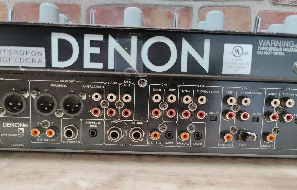 Denon DN-X800 Mixer READ
