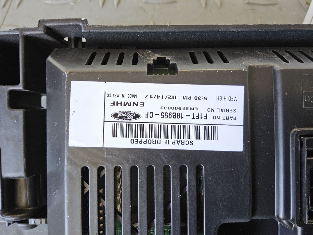 2015-2018 Ford Focus Front 4.2" Display Screen