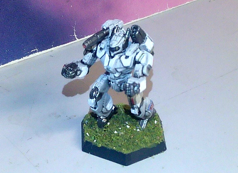 BATTLETECH PHOENIX HAWK MECH [HOUSE STEINER] (CATALYST, PLASTIC, PAINTED)