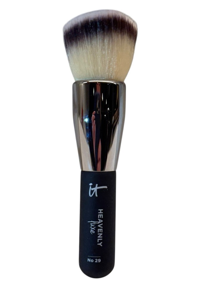 it Cosmetics Heavenly Luxe Solid Serum Foundation Brush No. 29