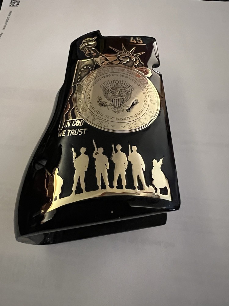 Desert Eagle Grip Trump Gold