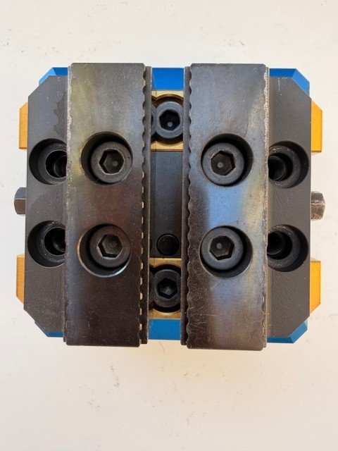 Small Self-Centering Vise A96-V75100X