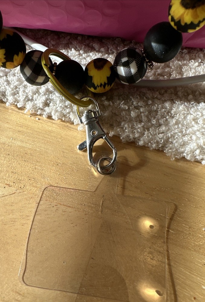 Sunflower 🌻🌻🌻🌻Wristlet ID Badge