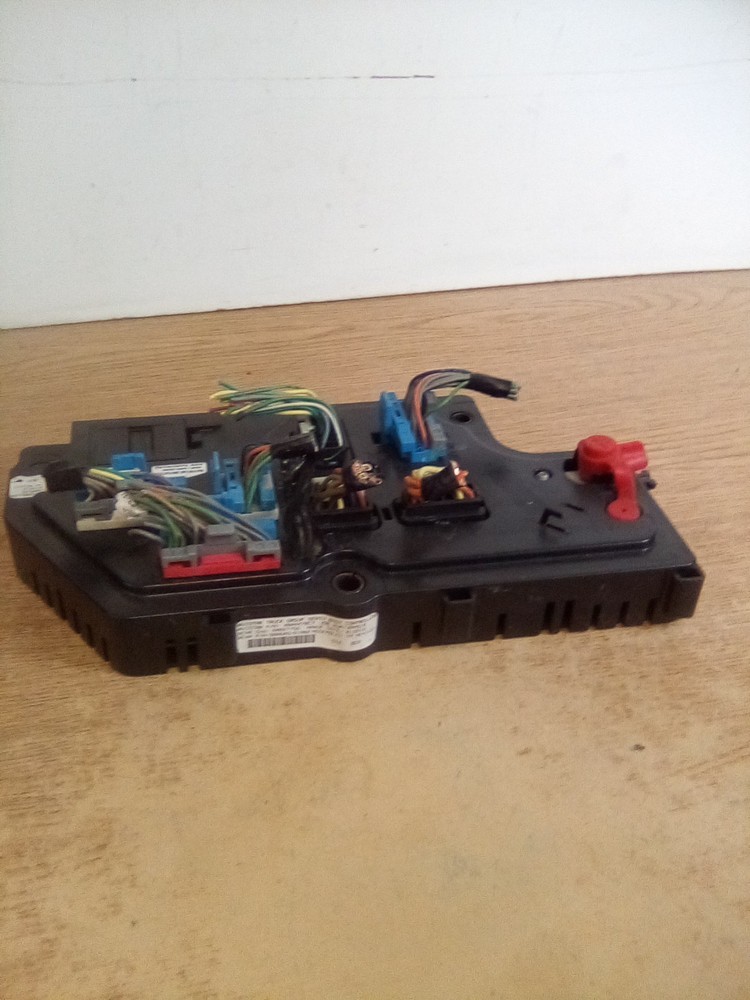 International LT 4044470C7 Body Control Module