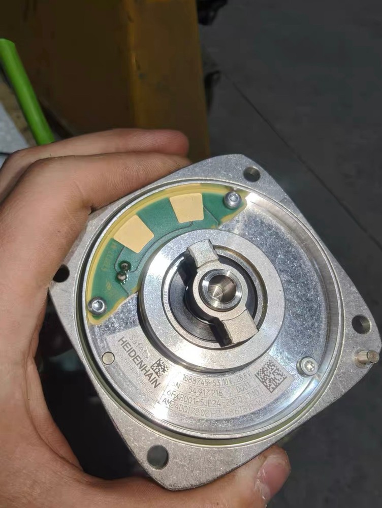 6FX2001-5JE24-2QC0 Used encoder tested OK, fast shipping, DHL/FEDEX/UPS
