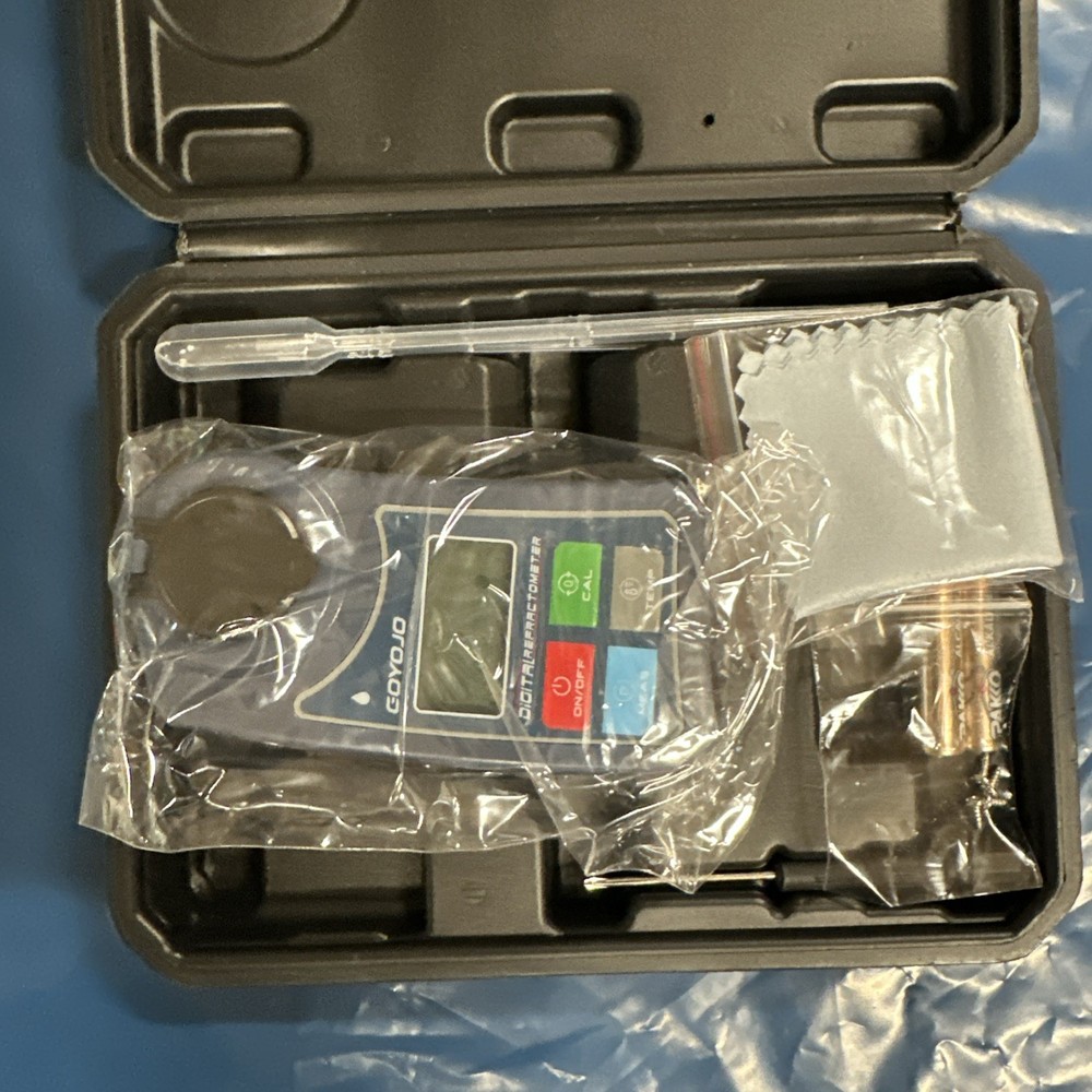 Refractometer - Digital Brix Refractometer, 0-55% Range GOYOJO