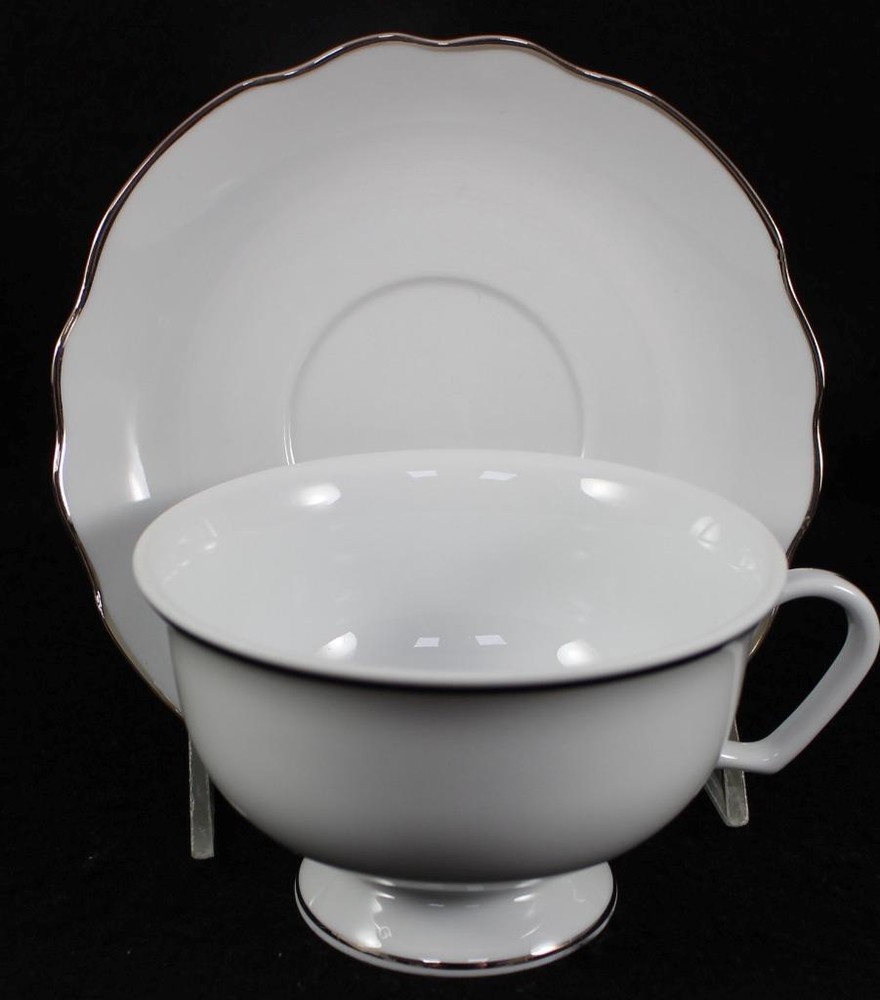 Pickard Georgian Platinum Five Piece Place Setting