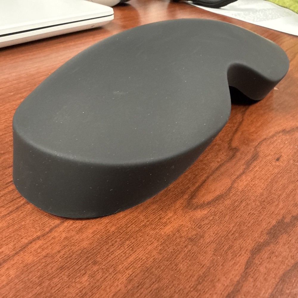 Meta Quest Pro Official Front Cover – Black Silicone – Used