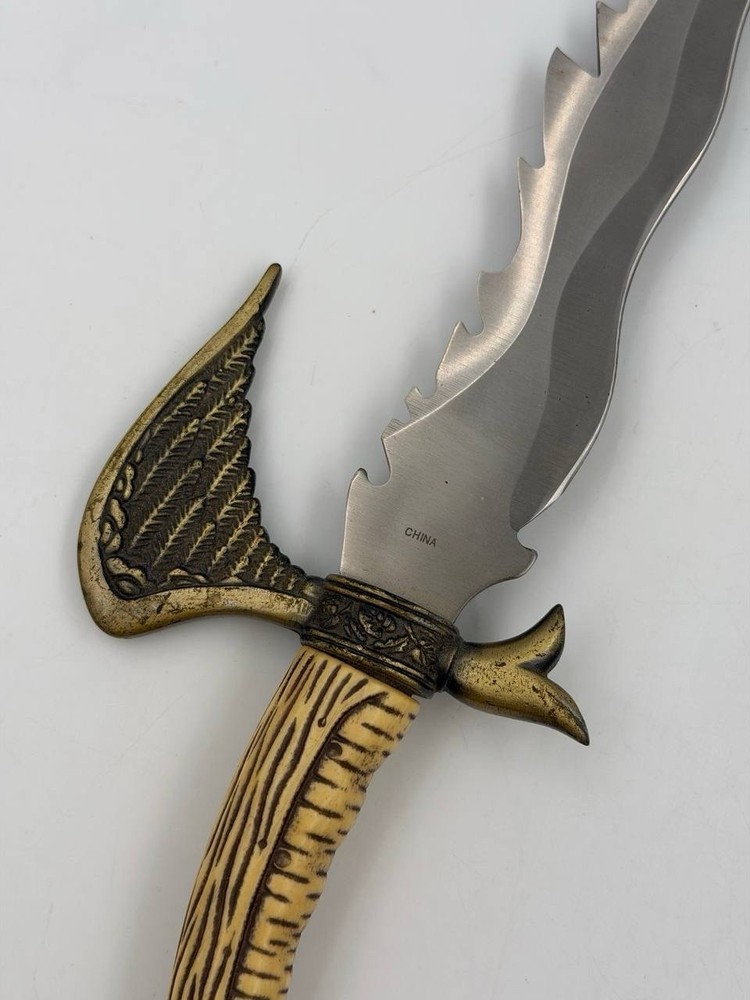 Fantasy Medieval Dagger Knife Wing Guard Stainless Rostfrei Display