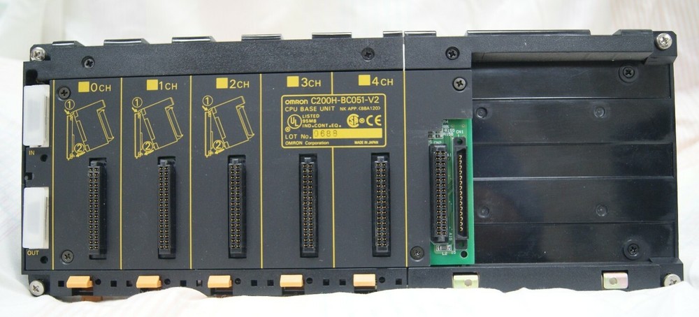 OMRON C200H-BC051-V2 CPU BASE UNIT 5 CHANNEL