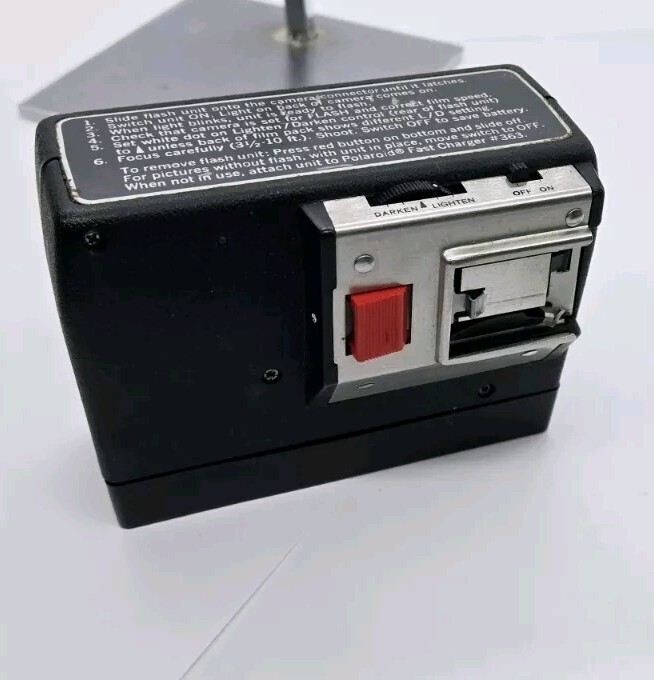 POLAROID Camera 360 Flash with Polaroid Vinyl Case Untested Vintage