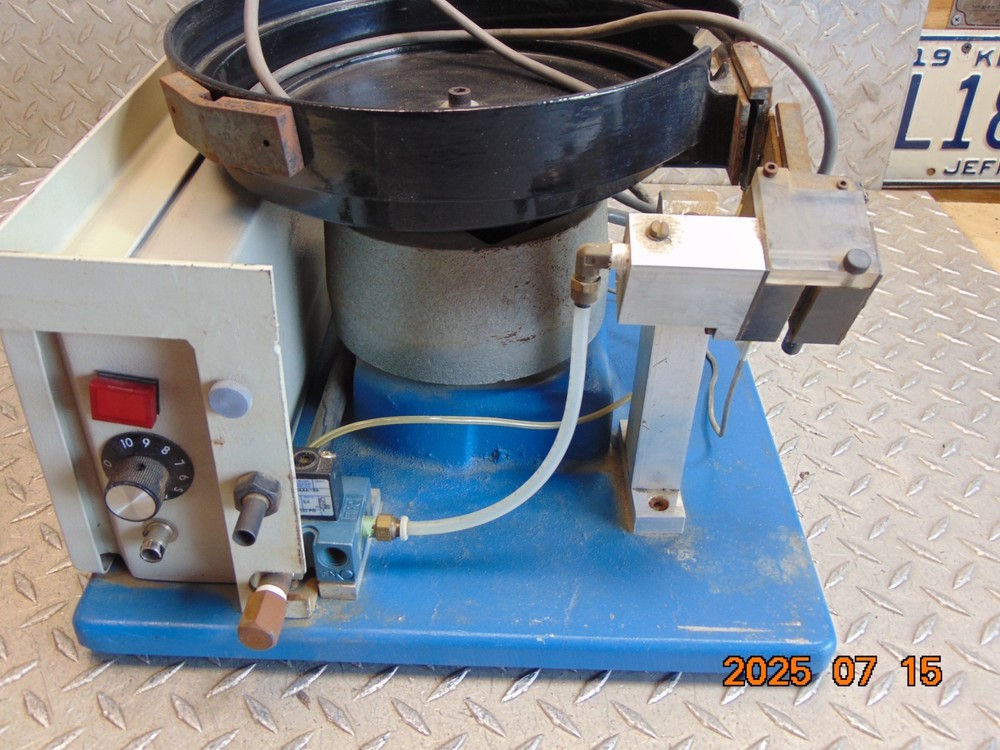 VISUMATIC S2D11M SCREW FEEDER