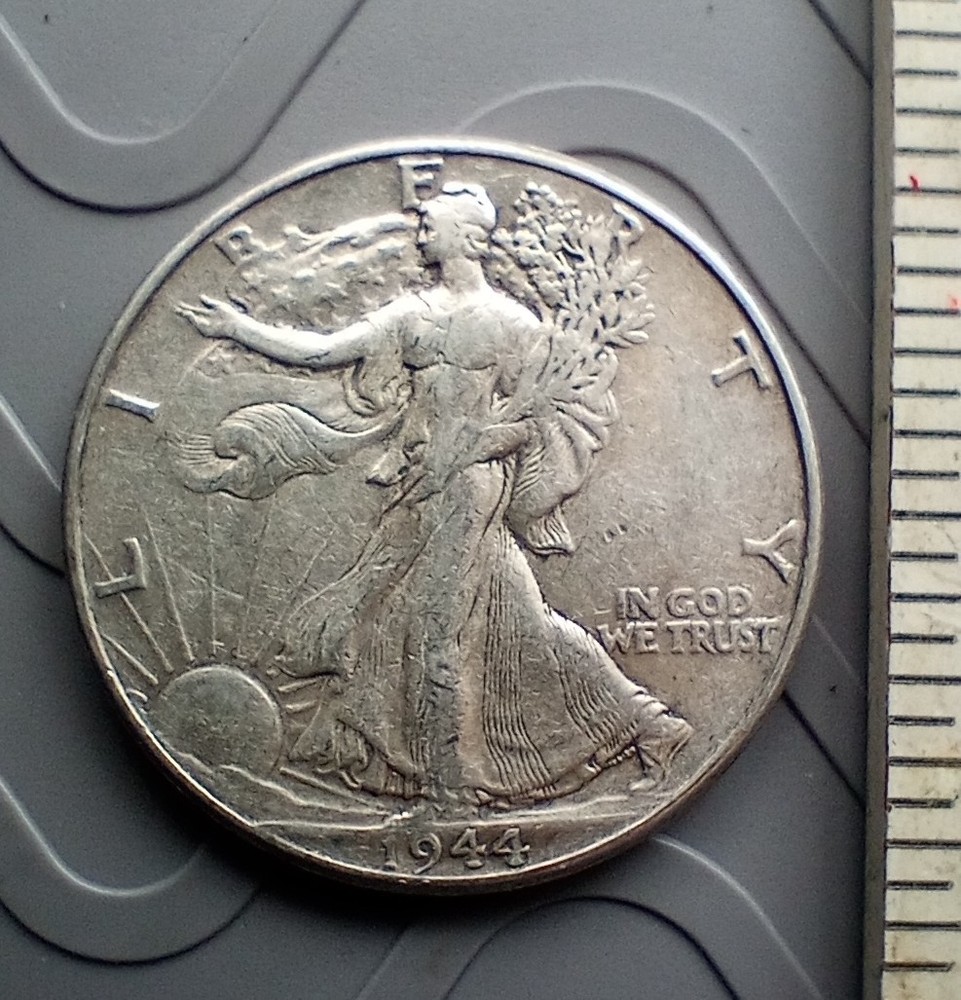 1944 US WALKING LIBERTY Silver Half Dollar Coin EAGLE