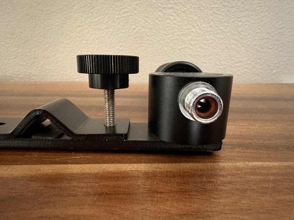 Focus Controller With Attachment Clamp For Video Camera