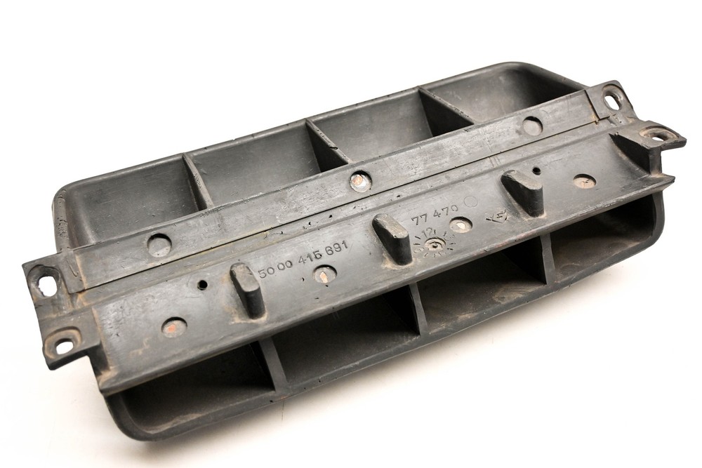 Mack 4103-5000415691, 5000415691 Renault Deflector Panel