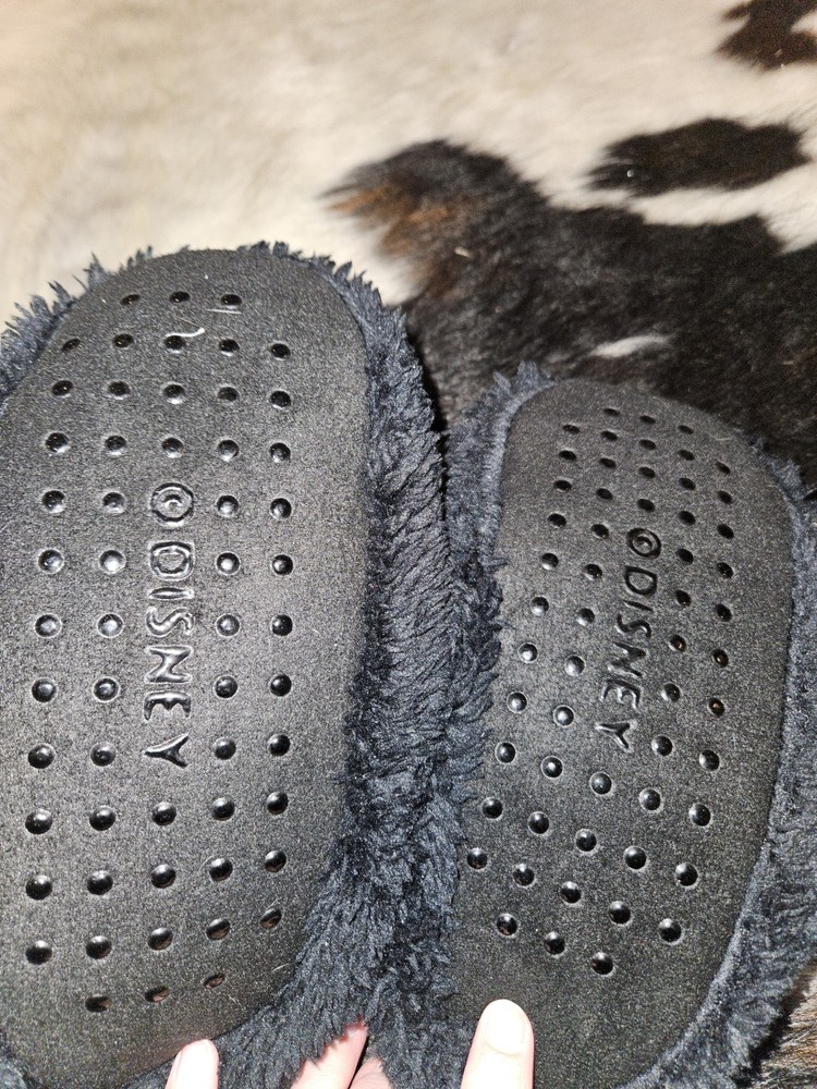 Womens Size M Slippers - Soft - Jack S