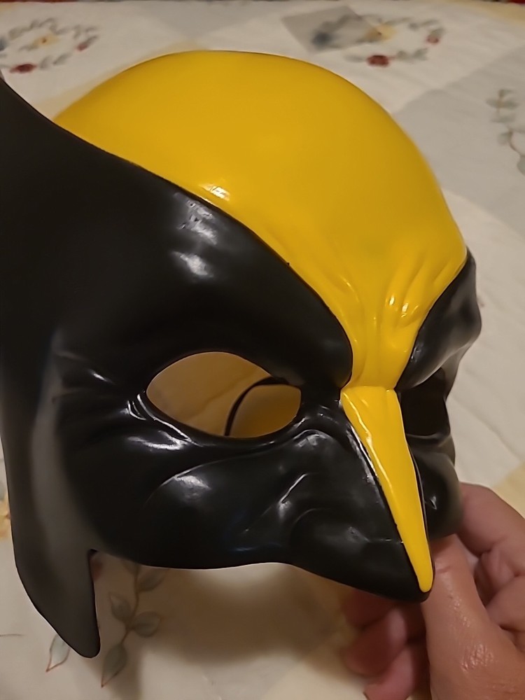 Vtg. Marvel Woverine Mask