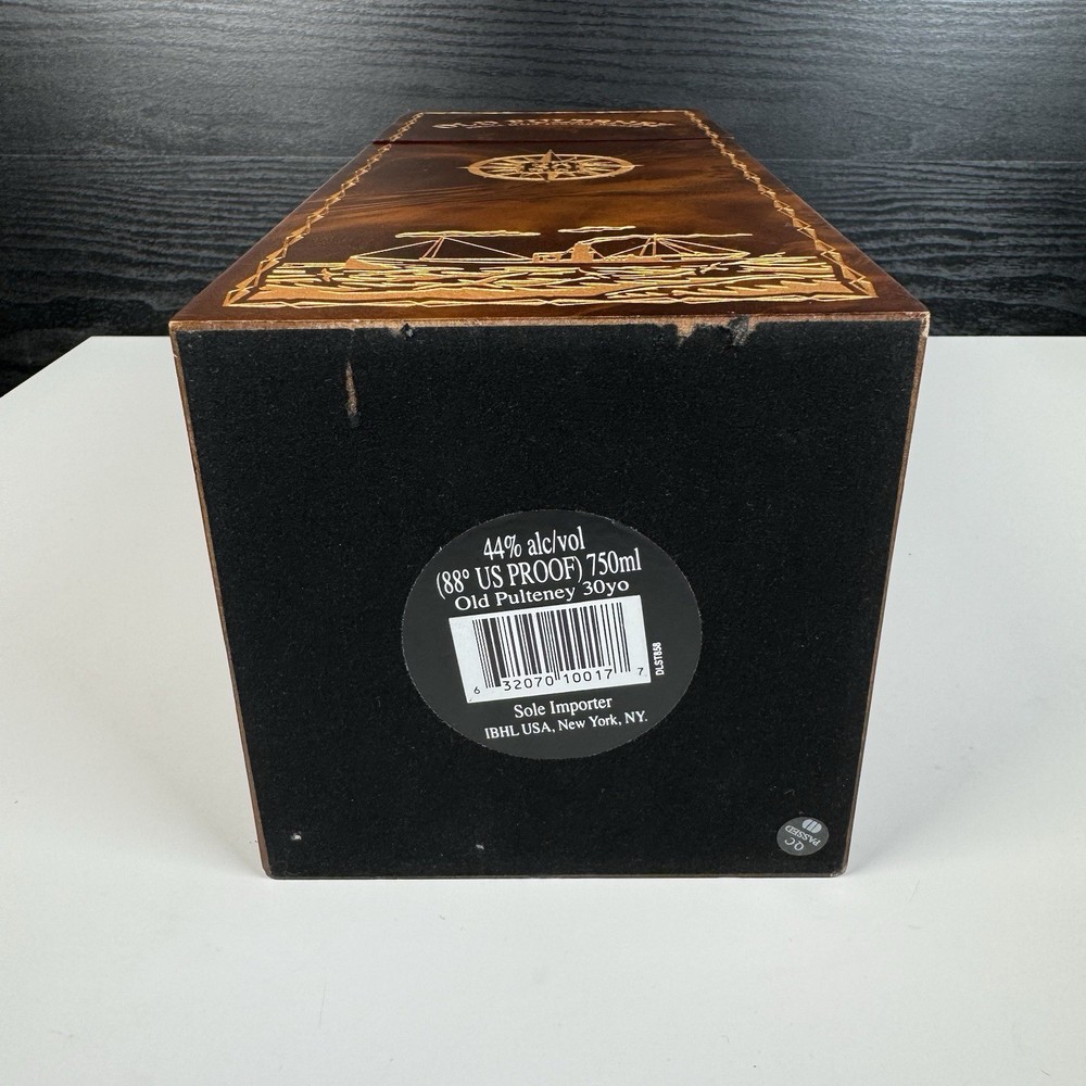 Old Pulteney 30 Years Old Box Empty - 2009