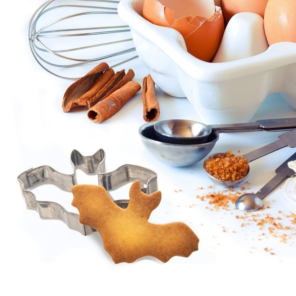 Cookie cutter for gingerbread, bat shape, 8 cm