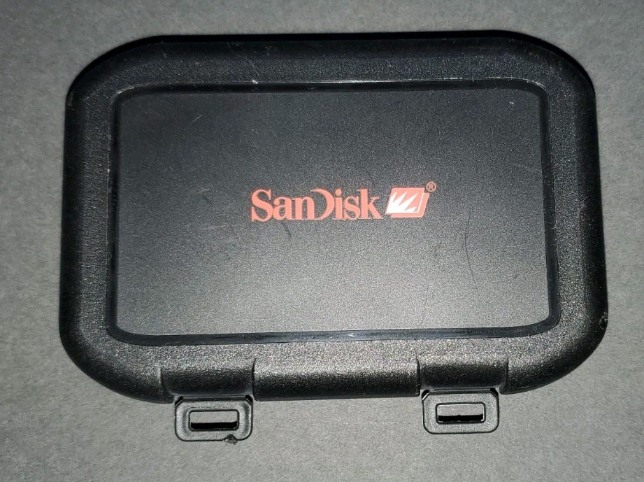 SanDisk Memory Card Hard Case