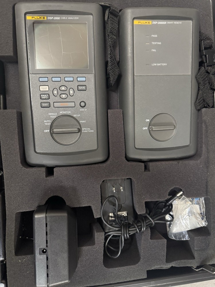 Fluke DSP-2000 Digital Lan Cable Analyzer & DSP-2000SR Smart Remote Tester Kit