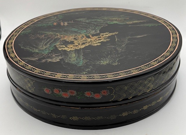 Vintage Fuzhou (Foochow) Lacquerware Sewing Box