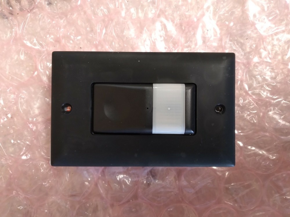 PASS & SEYMOUR MCU-BKCC4 MOTION ACTIVATED SWITCH