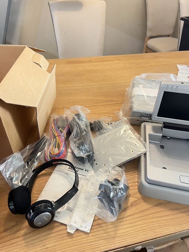Sony MV-7101DSSony Mobile DVD Dream System