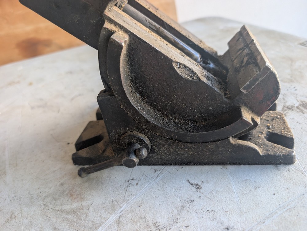 Vintage Tilting Vise Tilting Universal Base 4"