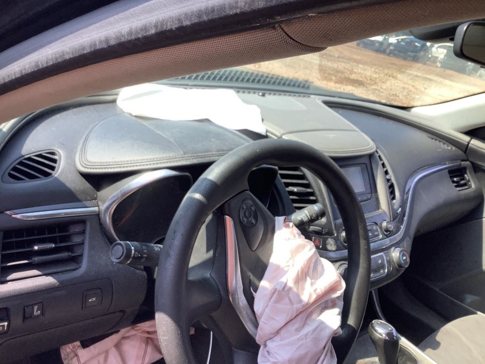 Fuse Box Engine Fits 16-19 IMPALA 4698557
