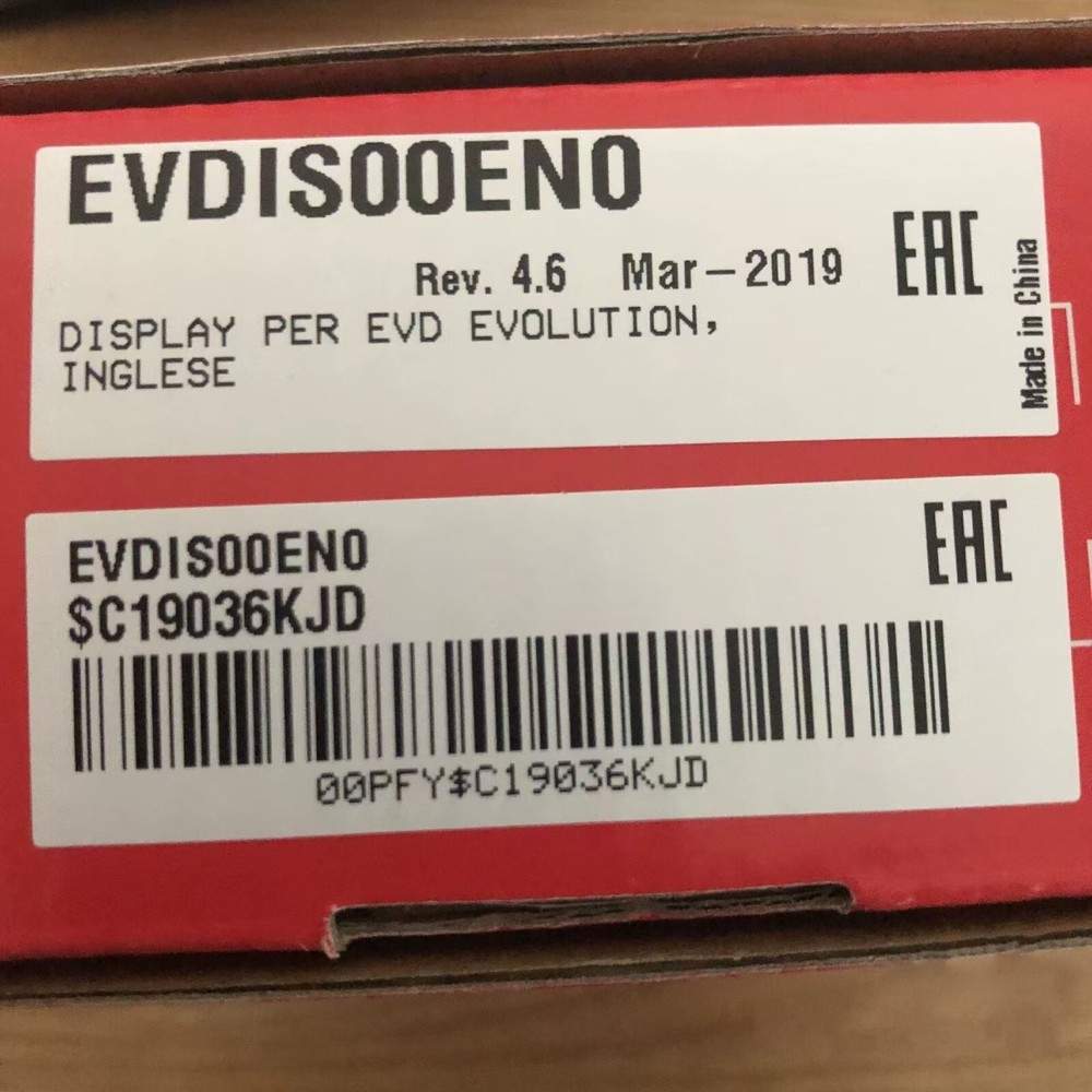 1PCS New EVDIS00EN0 Temperature Controller