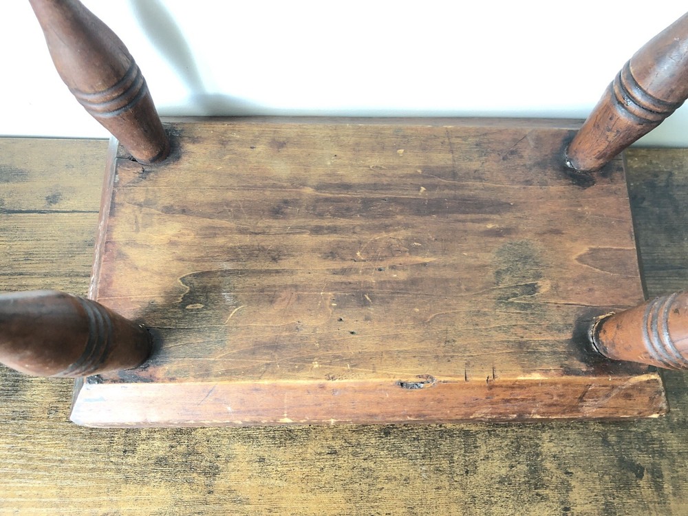 Rare 19th C. Shaker Rectangle Foot/Step Stool/Rest Button Feet Original Surface