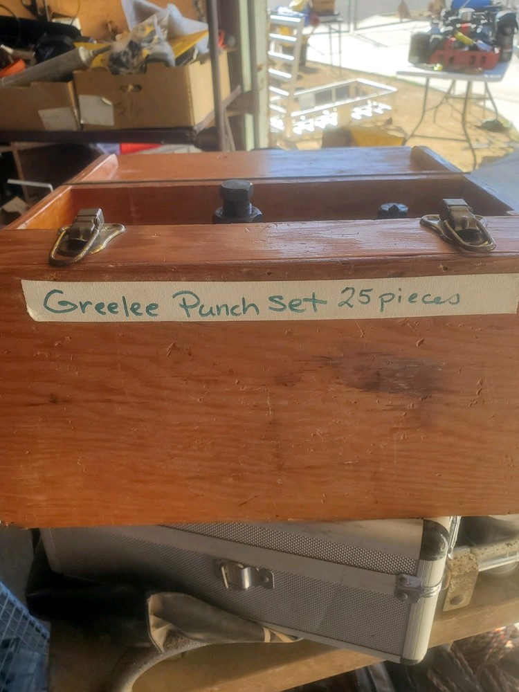 greenlee knockout set 25 Pieces