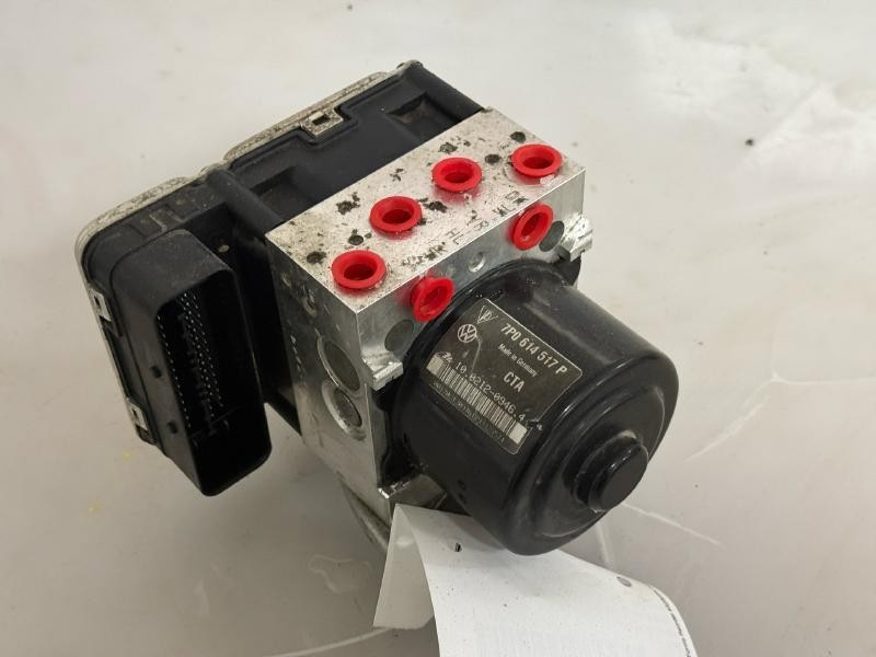 14 PORSCHE CAYENNE Battery Tray