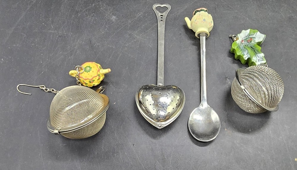 Lot Of 4 Tea Strainers Diffusers Teapot Heart