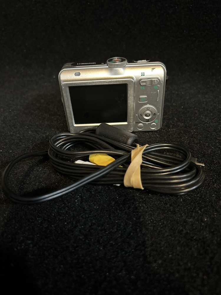 Sanyo VPC-S500 Digital Camera 5MP Tested B8