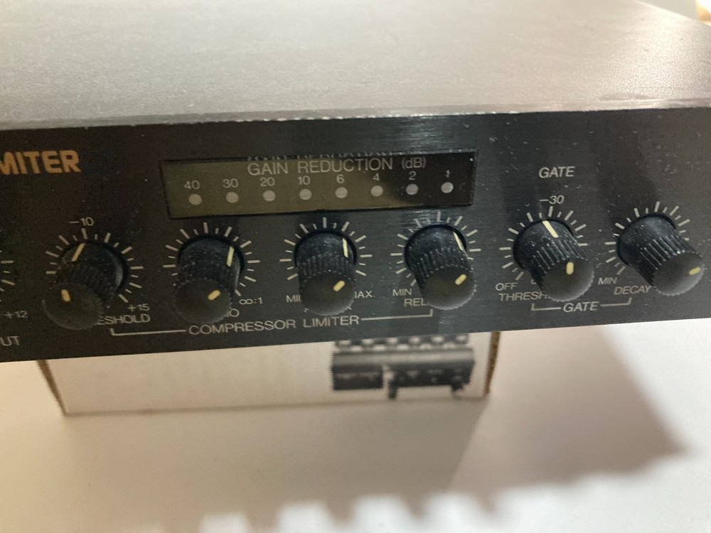 Boss CL-50 Pro Compressor Limiter High performance Half Rack Unit