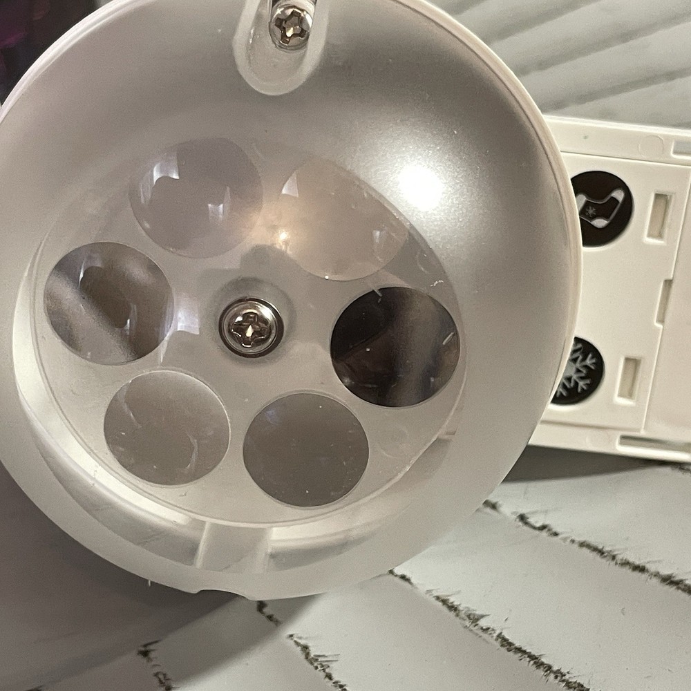 BYTECH Projection LED Bulb With 4 Slides