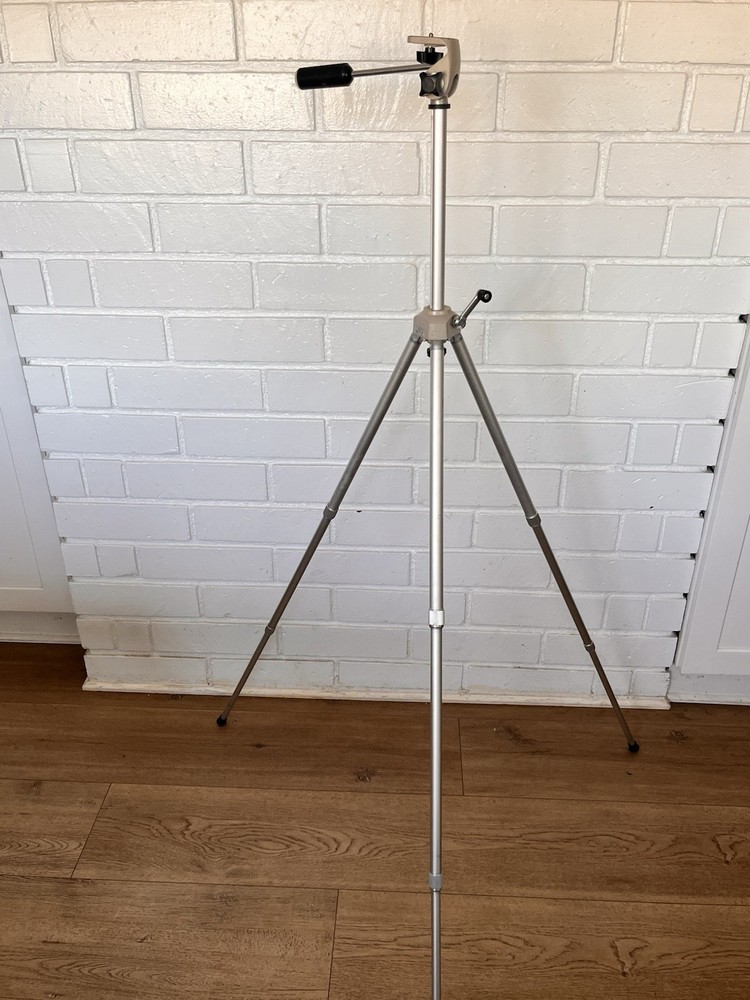 Vivitar Tripod 1102
