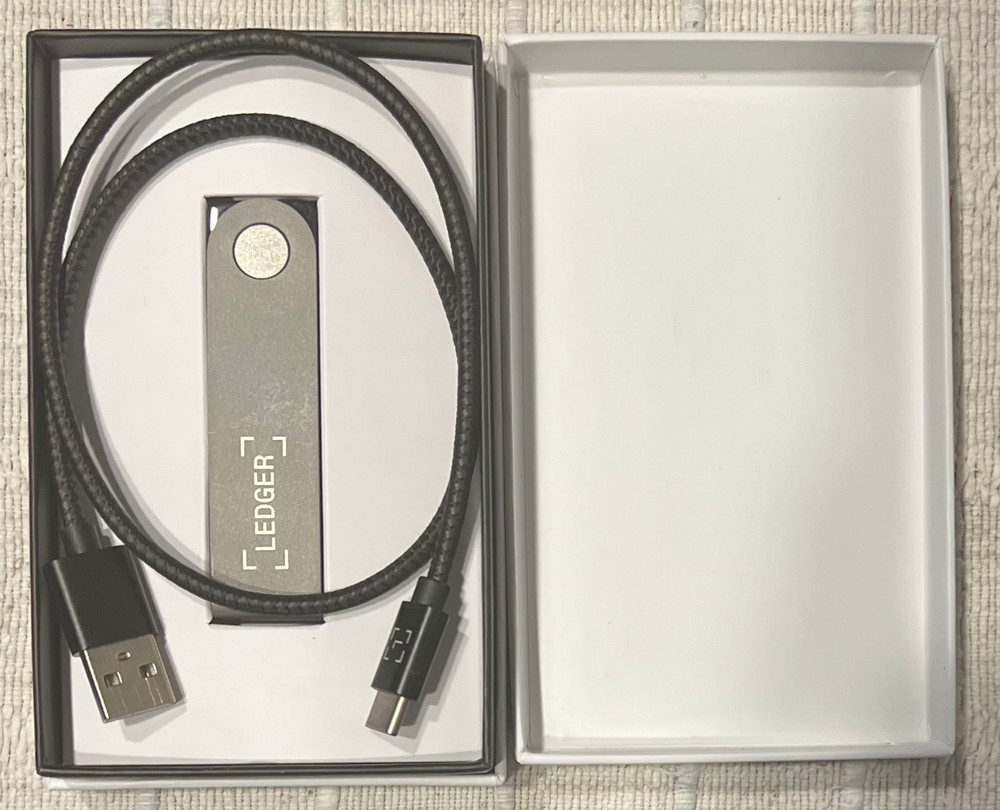 Ledger Nano X Cryptocurrency Bluetooth Hardware Wallet