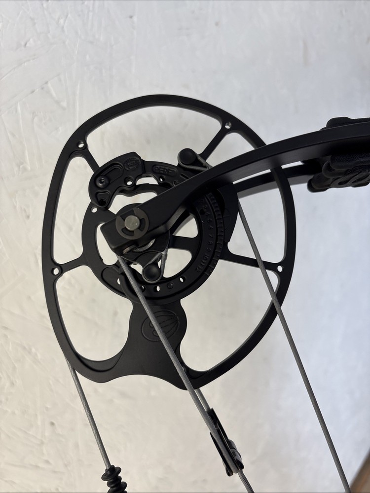 elite carbon eon right hand NEW
