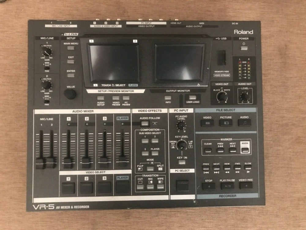 Roland VR-5 AV MIXER RECORDER
