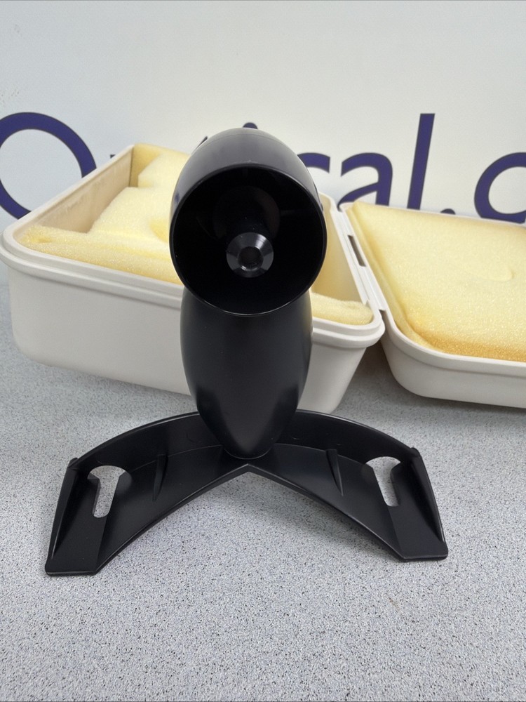 Topcon Auto Refractor/Keratometer Test Eye