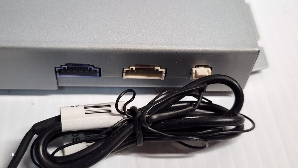 Advent Headrest DVD player controller module for 2 headrest monitors SCBX-3010-M