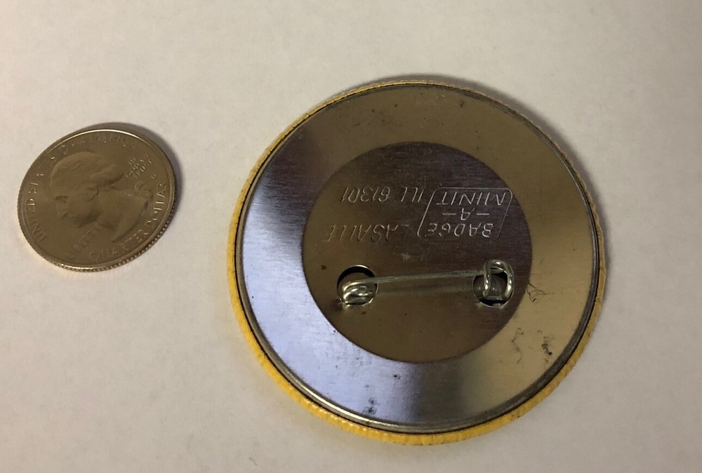 Gym-Thing Incorporated I Am Well Built Button Pin