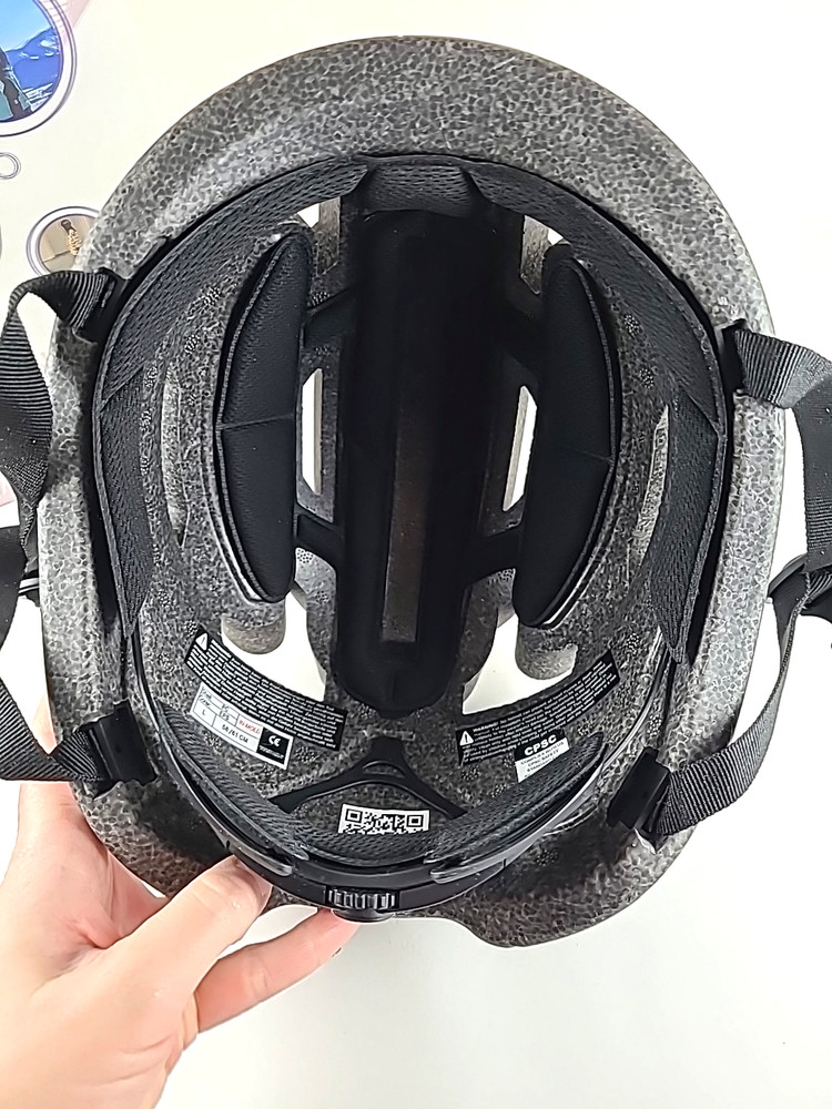 Bike Helmet Smart App Program with USB Rechargeable display Light on back new