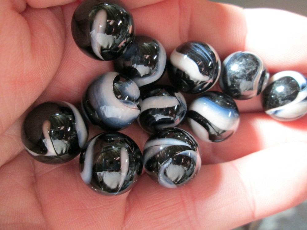 2 POUNDS 5/8 INCH ZEBRA MEGA / VACOR MARBLES