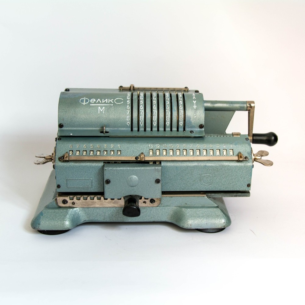Arithmometer adding machine. Soviet Vintage Mechanical Rare Calculator RARE.