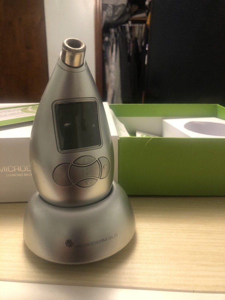 Microderm GLO Diamond Microdermabrasion Machine and Suction Tool