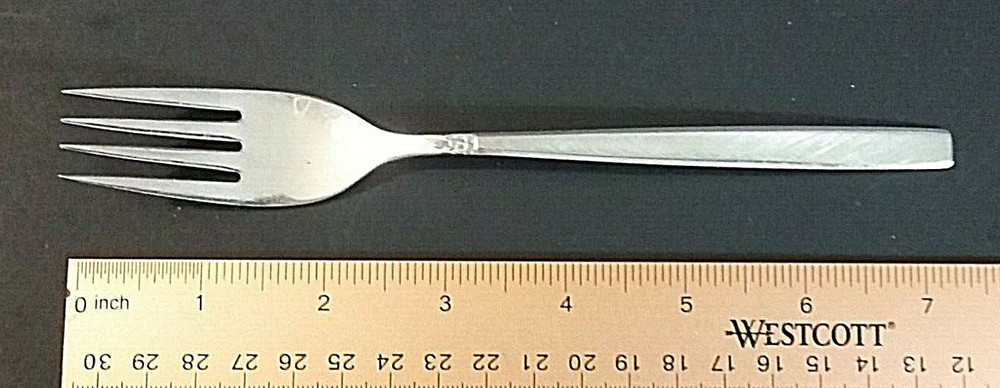 Oneida Melissa stainless 7 1/4" dinner fork